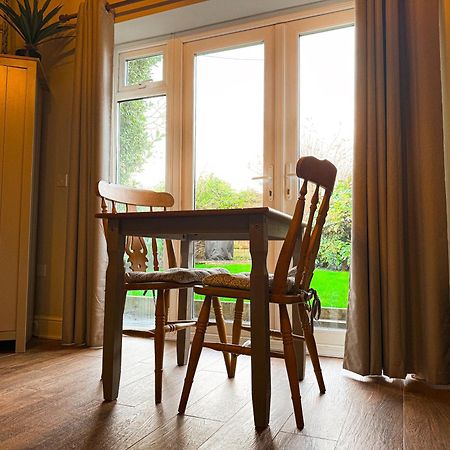 Beautiful Cotswold Couples Retreat Villa Bourton-on-the-Water Exteriör bild