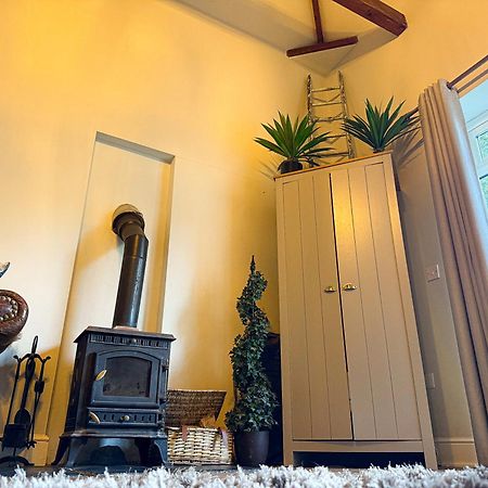 Beautiful Cotswold Couples Retreat Villa Bourton-on-the-Water Exteriör bild