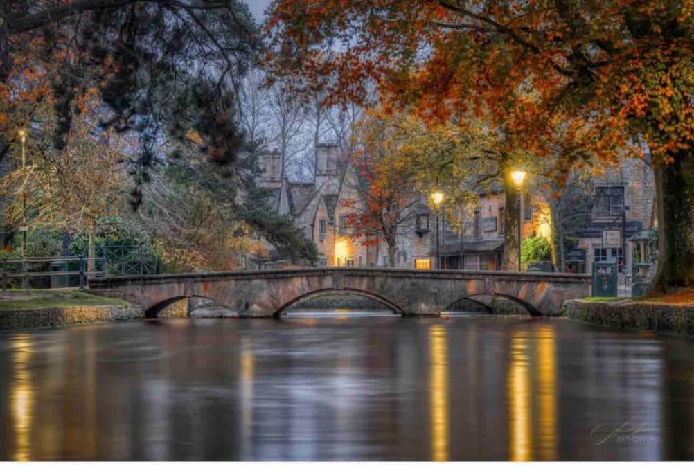 Beautiful Cotswold Couples Retreat Villa Bourton-on-the-Water Exteriör bild